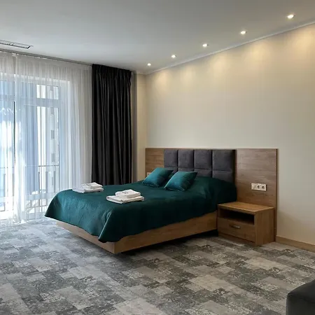 гірський континент 5* Yablunytsia