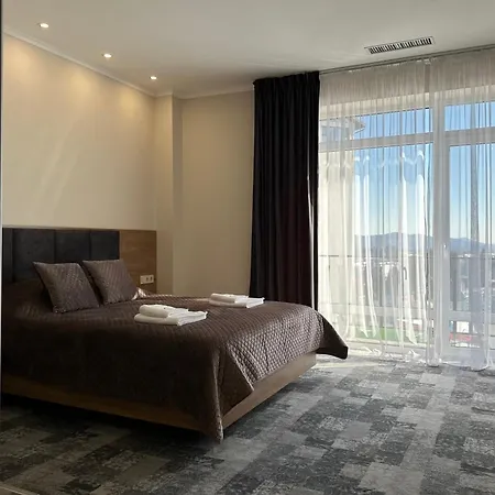Hotel гірський континент 5*