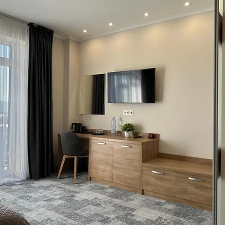 гірський континент 5* Yablunytsia